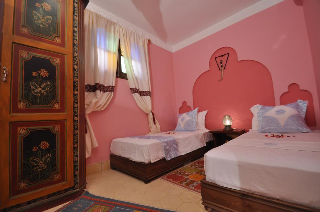 Riad La Famille Марракеш Экстерьер фото