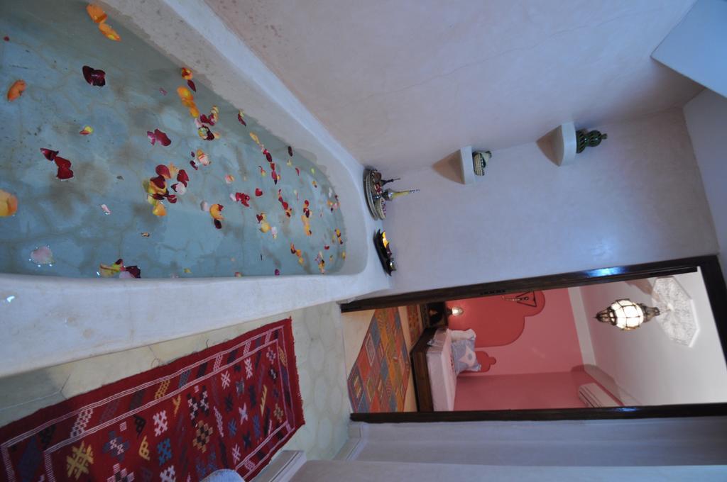 Riad La Famille Марракеш Экстерьер фото