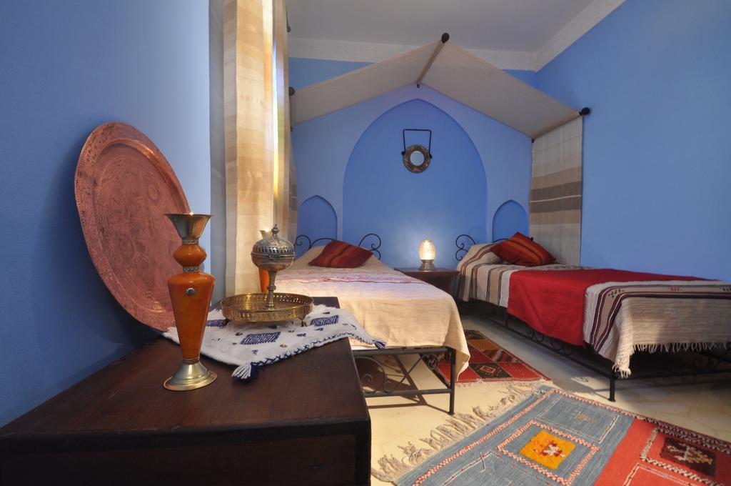 Riad La Famille Марракеш Экстерьер фото